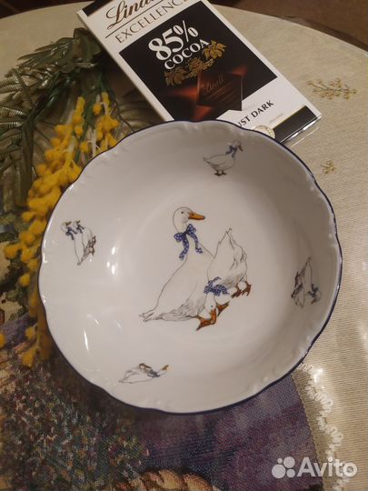 Салатик круглый Thun 1794 a.s.Гуси 16 см. Чехия