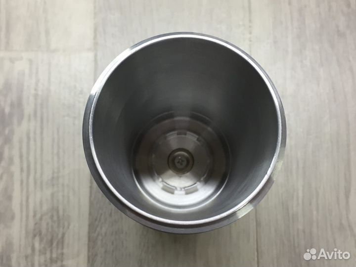 Корпус масляного фильтра двигателя VAG с магнитом