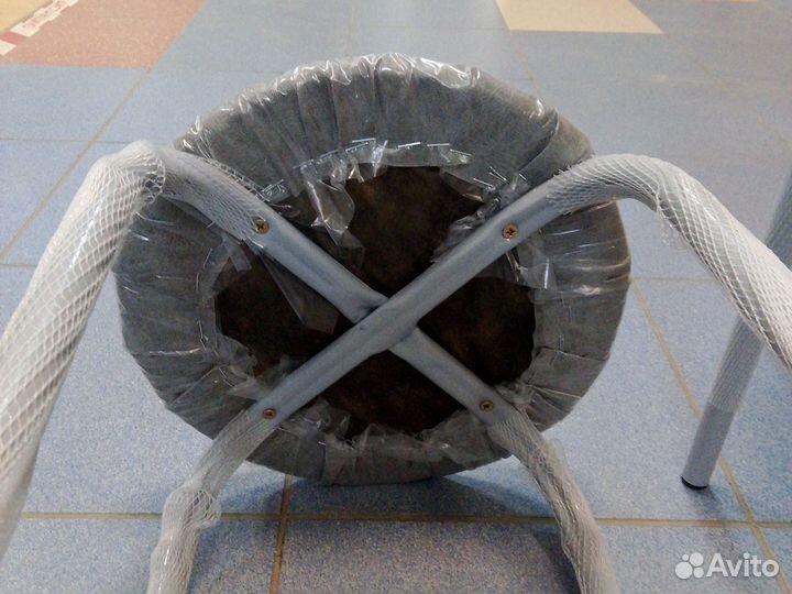 Табуретки для кухни новые