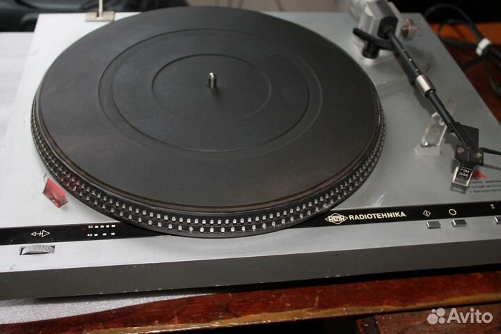 Виниловый проигрыватель Radiotehnika Arija