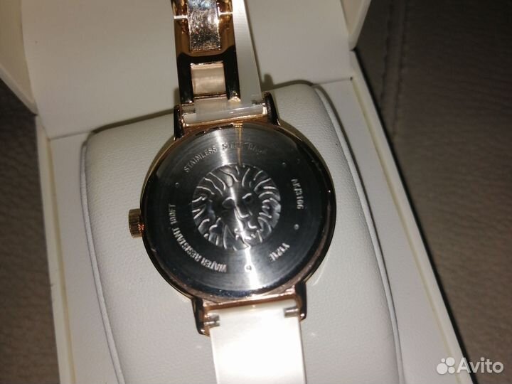 Часы женские Anne klein