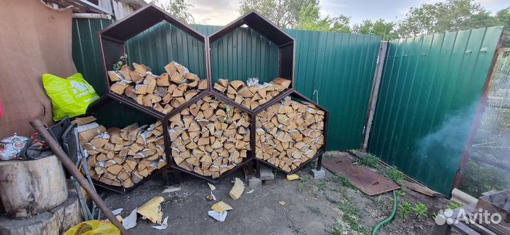 Дровница уличная