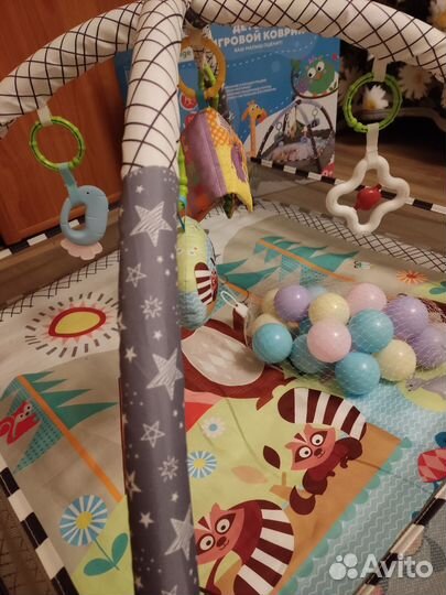 Развивающий коврик новый