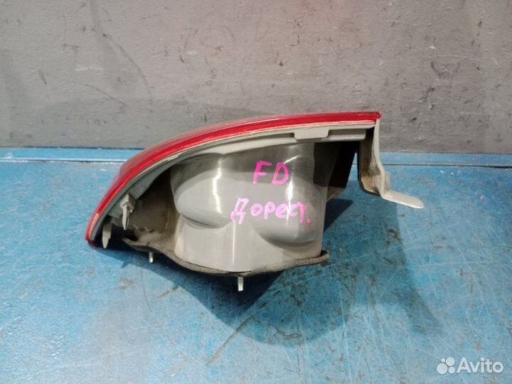 Фонарь задний правый Honda Civic 8 4D FD