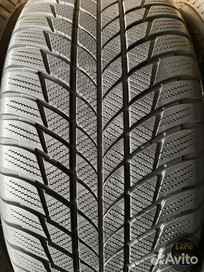 Bridgestone Blizzak LM-001 245/50 R19 105V