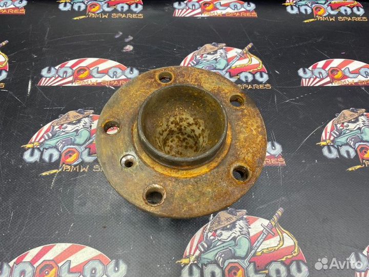 Ступица передняя Bmw F10 седан N47N 11.2011