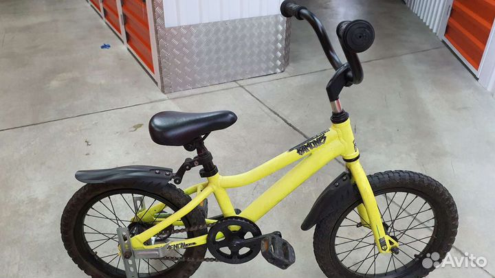 Детский велосипед 16