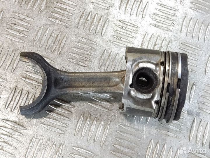 Поршень с шатуном Citroen Berlingo 2002-2012