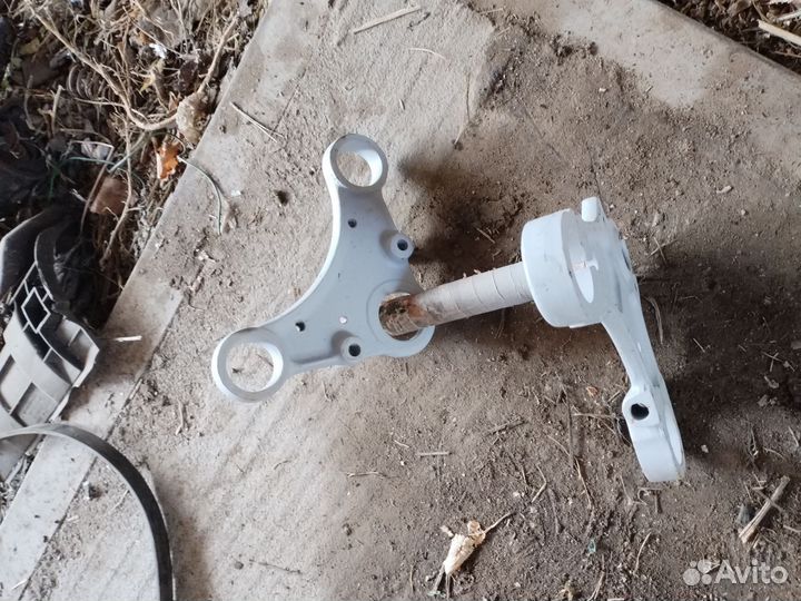 Запчасти на мотоцикл Ява