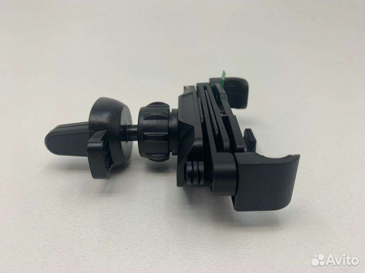 Держатель для телефона в машину м-18