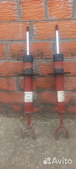 Амортизаторы передние