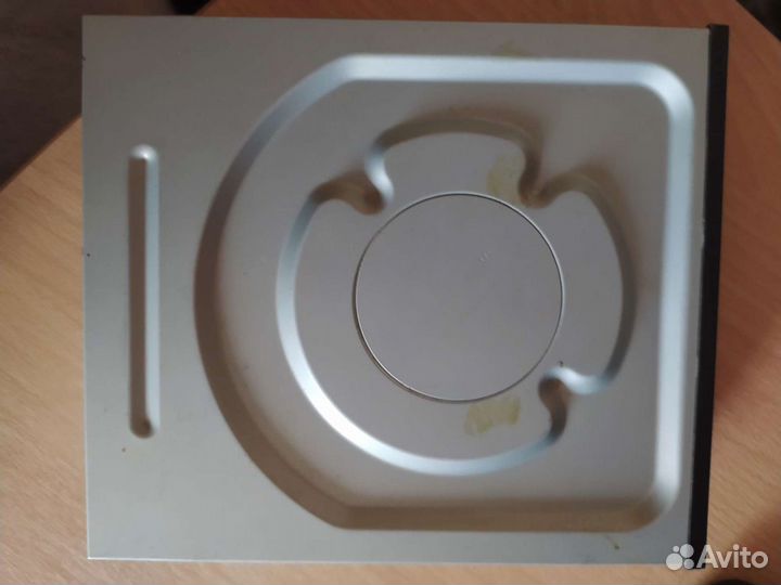 Дисковод от Sony Optiars Inc