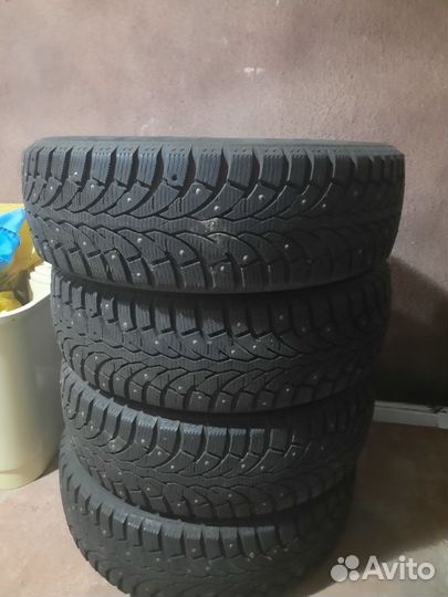 Зимняя шипованная резина r15