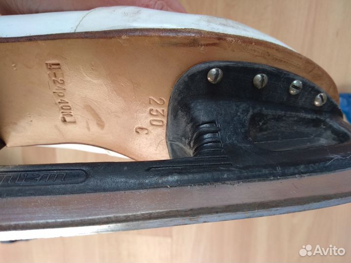 Коньки женские фигурные 35 размер