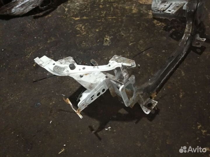 Передняя панель Mitsubishi lancer 10