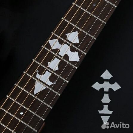 Наклейки и накладки на гитару