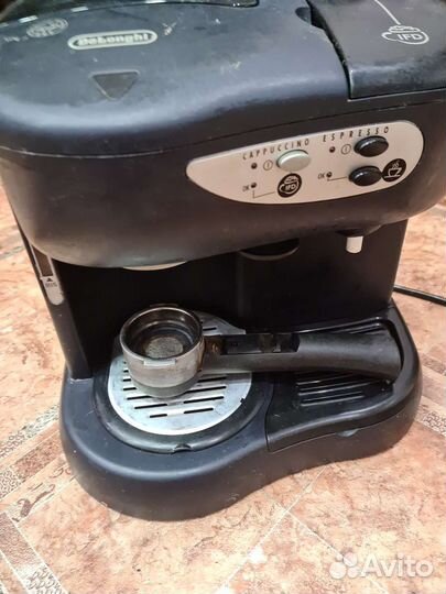 Кофемашина Delonghi