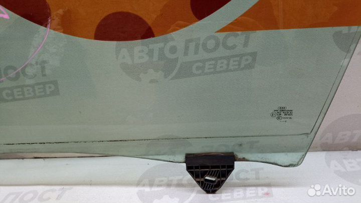Стекло двери переднее левое Audi A4 B7 AUK 2006