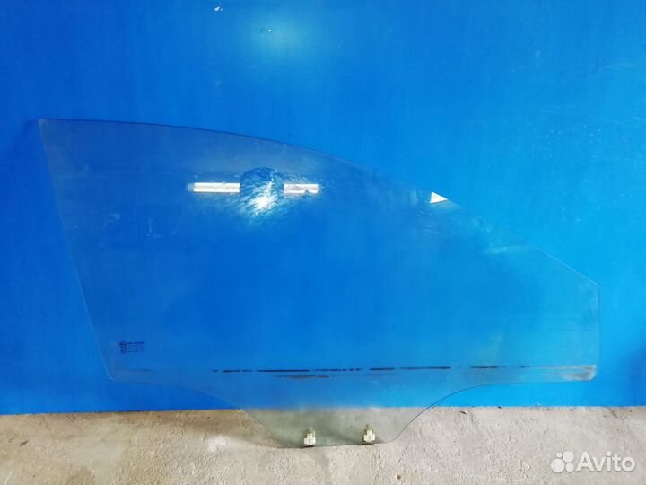 Стекло двери Hyundai Solaris
