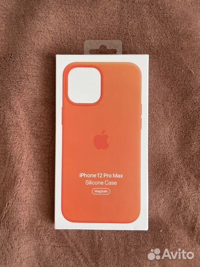 Чехол на iPhone 12 pro max оранжевый
