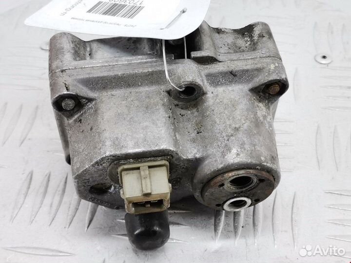 Регулятор давления топлива Volkswagen Golf 1987