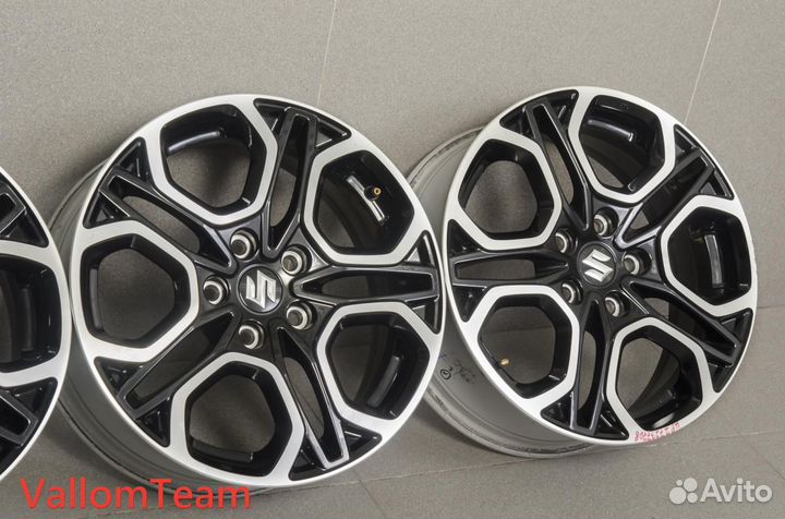 Лот UP27237708 Оригинальные 17-е диски suzuki