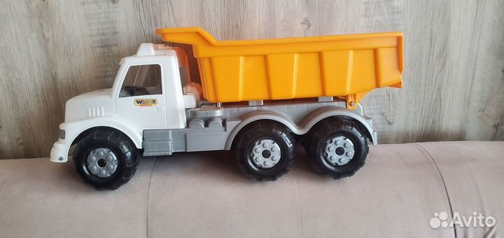 Машина самосвал игрушка