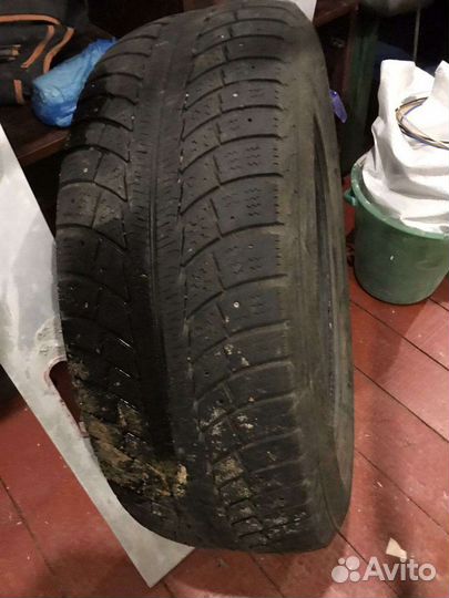 Gislaved Euro Frost 5 235/65 R17
