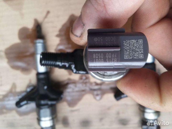 Форсунка дизельная электрическая Subaru Forester