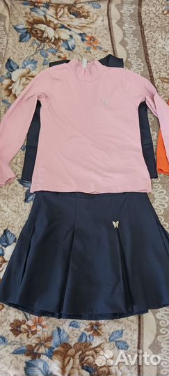 Пакет одежды на девочку в школу