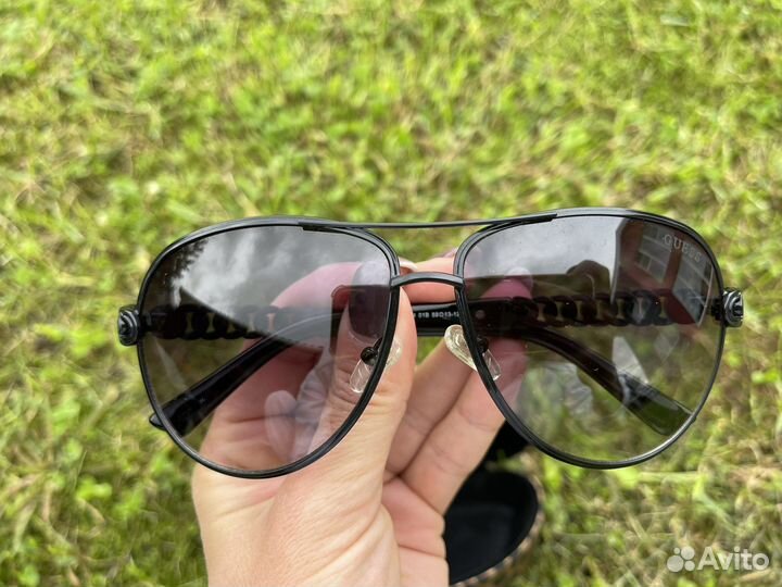 Солнцезащитные очки женские guess