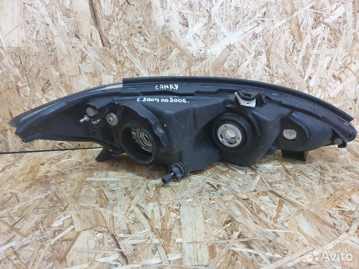 Фара левая Toyota Camry V30 2001-2006