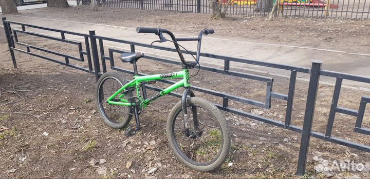 Трюковой велосипед bmx KHEbikes