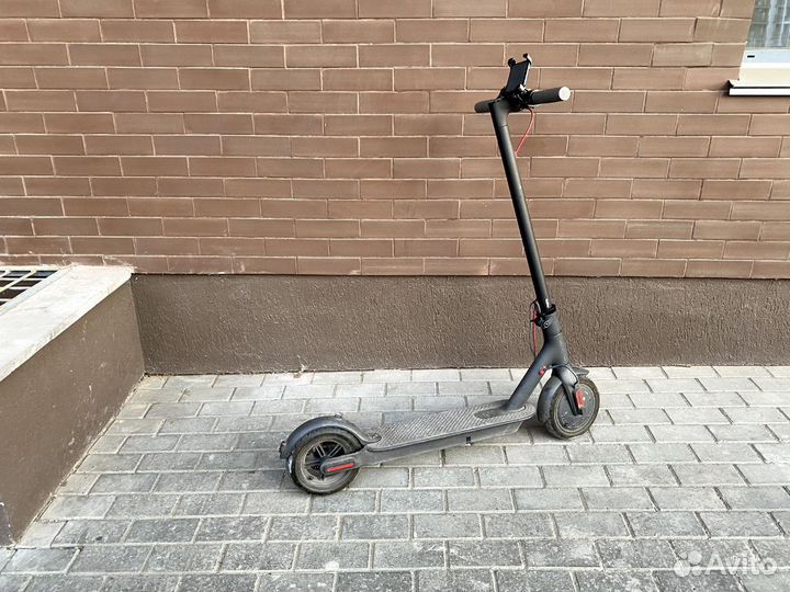Электросамокат Xiaomi Mi Electric Scooter 1S