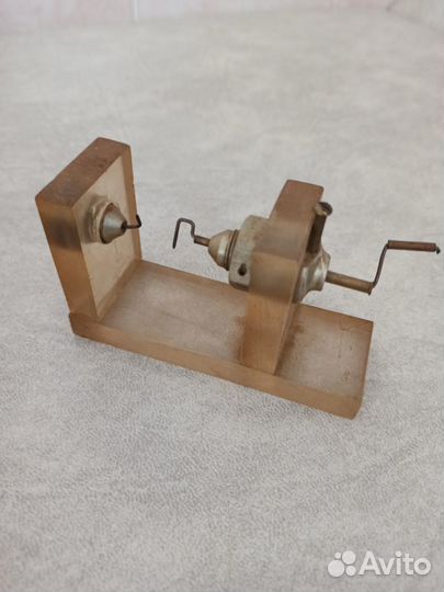 Ниткомотатель