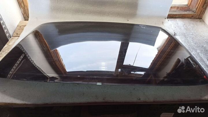 Стекло заднее Hyundai Lantra