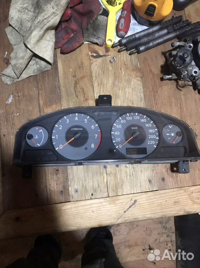 Шиток приборов nissan almera classic