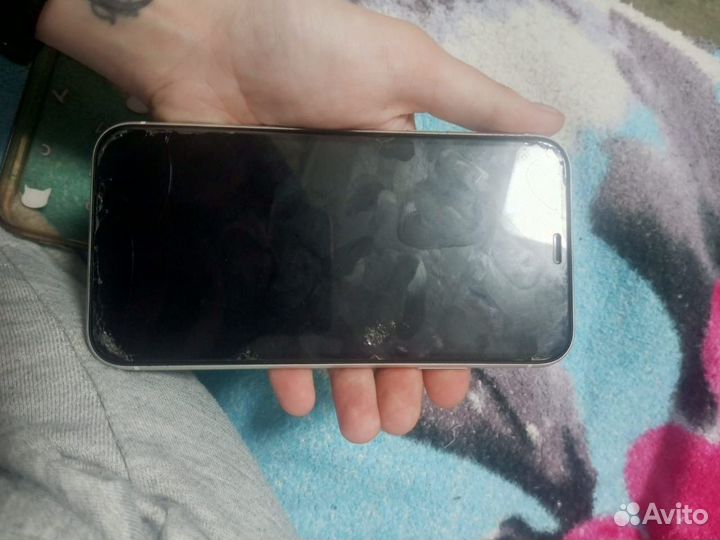 iPhone Xr, 128 ГБ