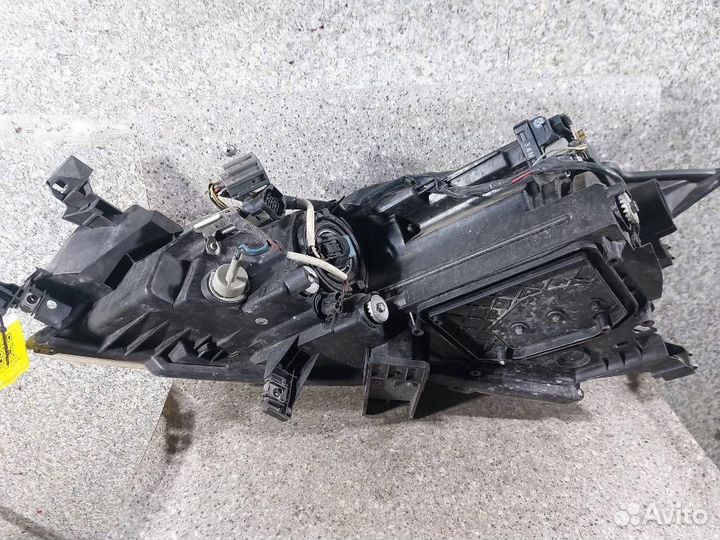 Фара правая Mazda Mazda6