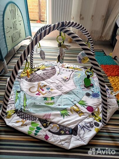 Развивающий игровой коврик