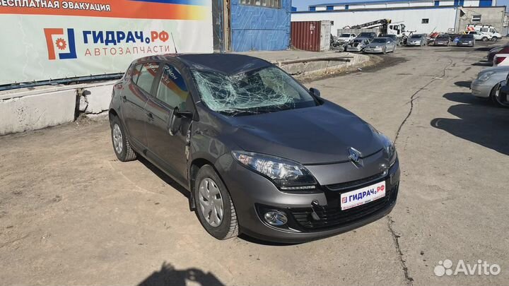 Привод передний левый Renault Megane 3 8200725499
