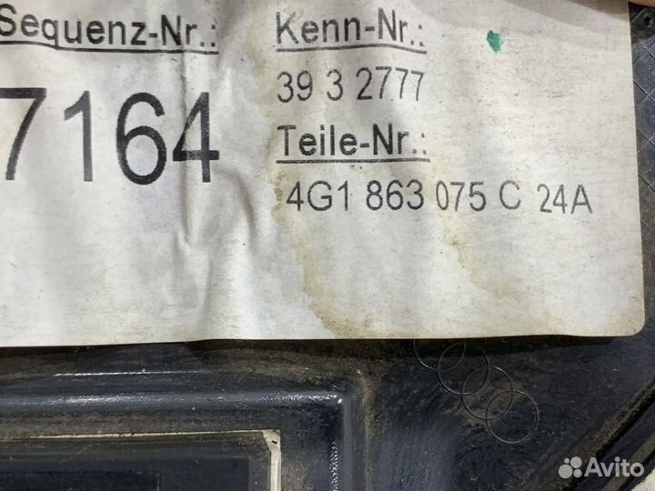 Накладка торпедо нижняя левая Audi A7 4G