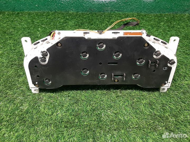 В наличии: Панель приборов Nissan Altima 3