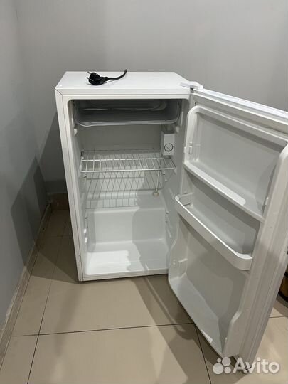 Холодильник hi