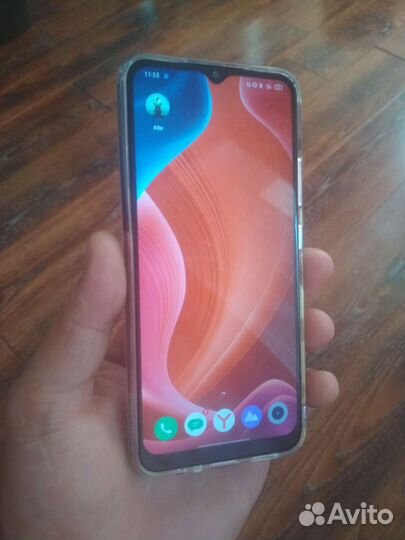 Телефон Realme