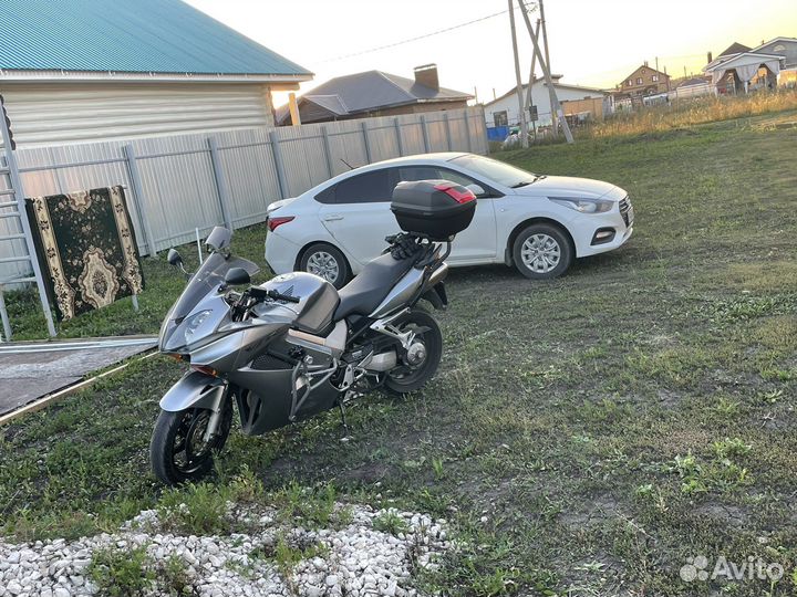 Honda vfr 800