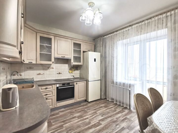 2-к. квартира, 53,5 м², 13/18 эт.