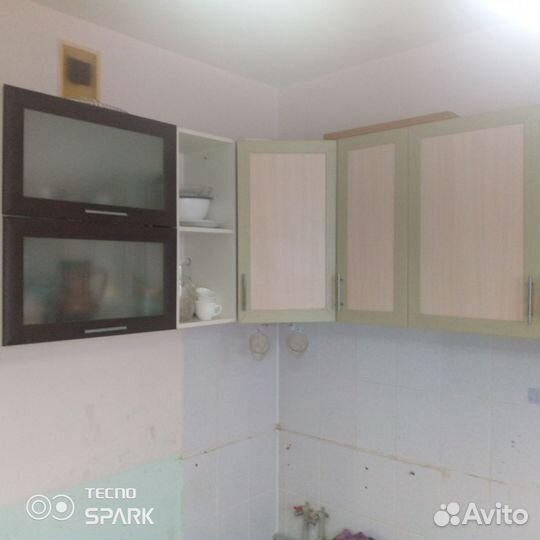 Кухонный навесной шкаф бу