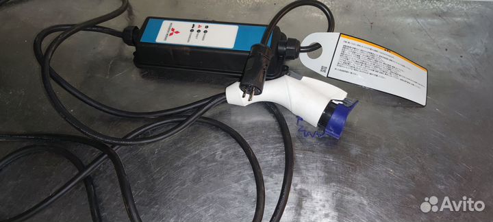 Продам оригин японское зарядное для электромобилей