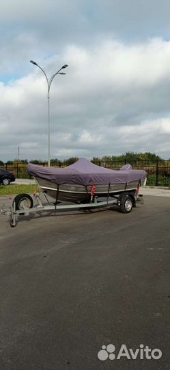 Лодка с мотором